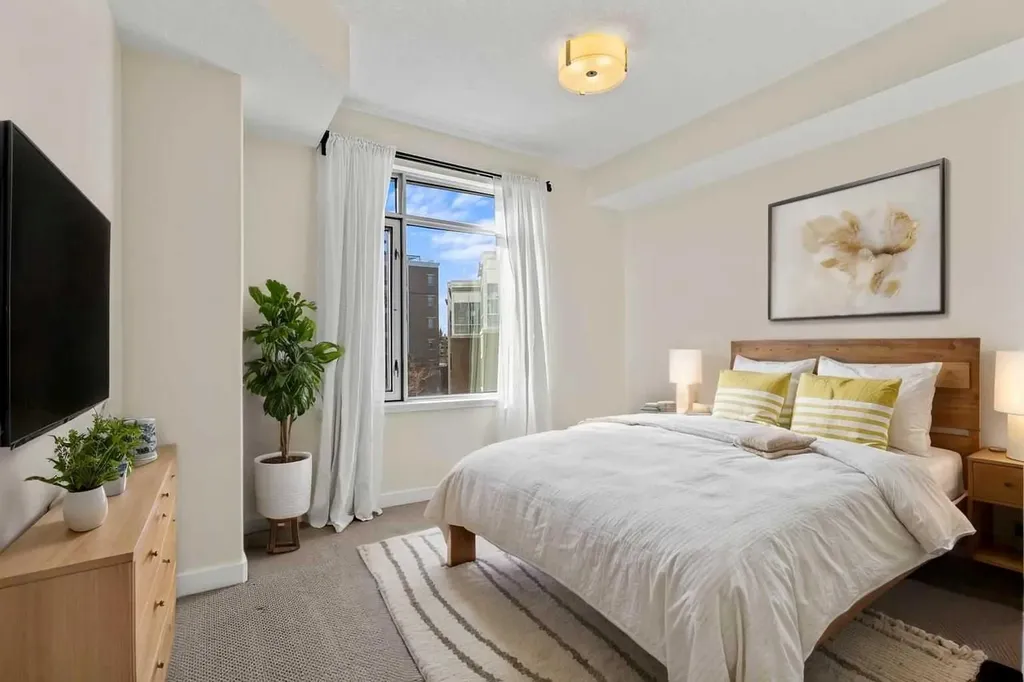 16 Varsity Estates Circle NW Calgary AB T3A 2C5
