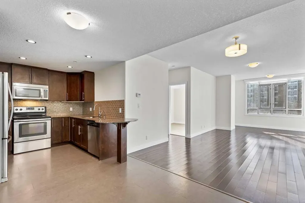 16 Varsity Estates Circle NW Calgary AB T3A 2C5