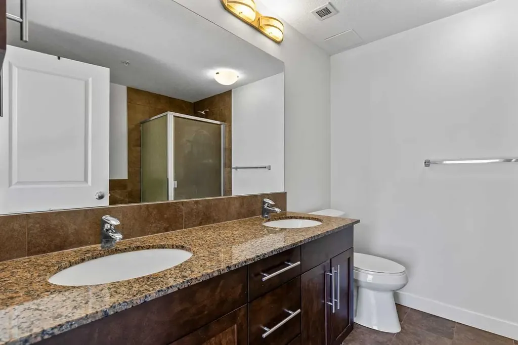 16 Varsity Estates Circle NW Calgary AB T3A 2C5