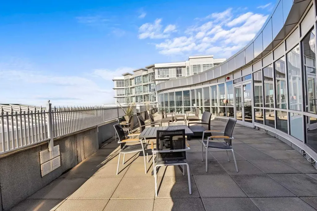 16 Varsity Estates Circle NW Calgary AB T3A 2C5