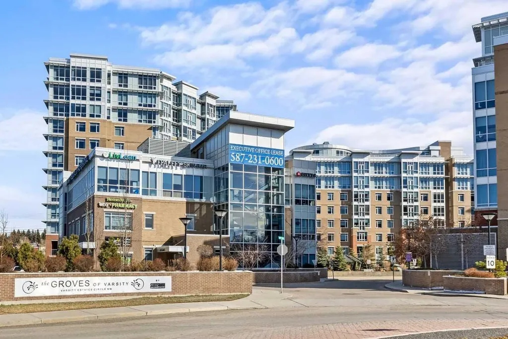 16 Varsity Estates Circle NW Calgary AB T3A 2C5