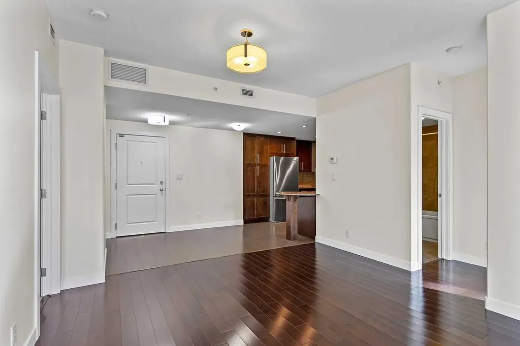 16 Varsity Estates Circle NW Calgary AB T3A 2C5