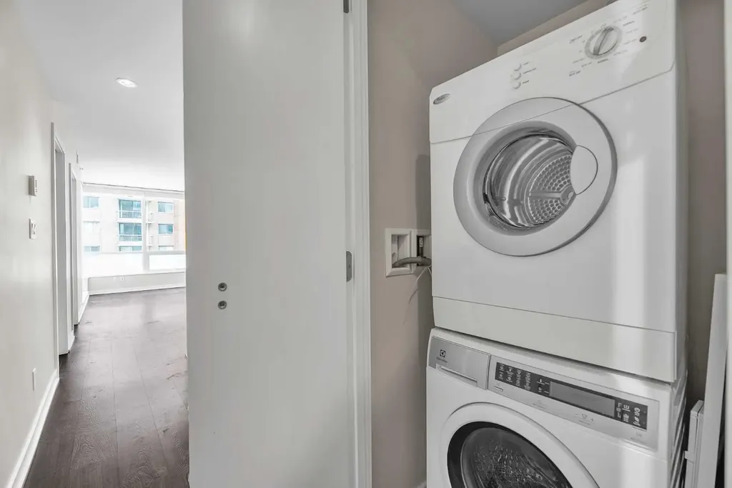 626 14 Avenue SW Calgary AB T2R 0X4