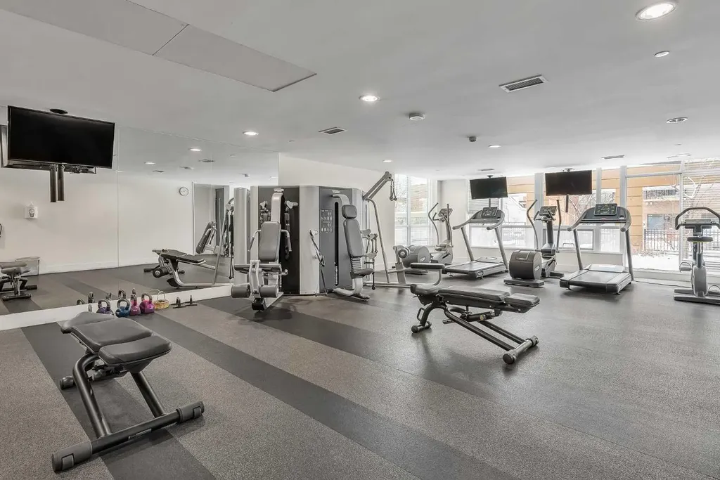 626 14 Avenue SW Calgary AB T2R 0X4