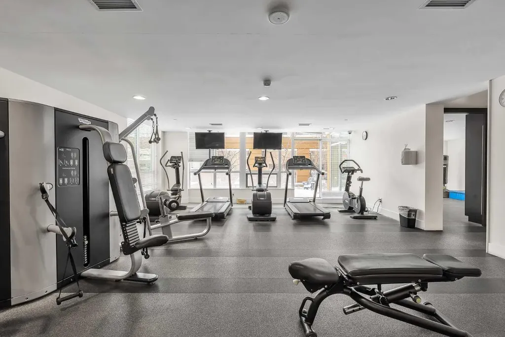 626 14 Avenue SW Calgary AB T2R 0X4
