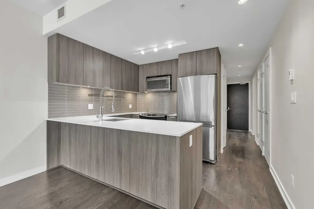 626 14 Avenue SW Calgary AB T2R 0X4