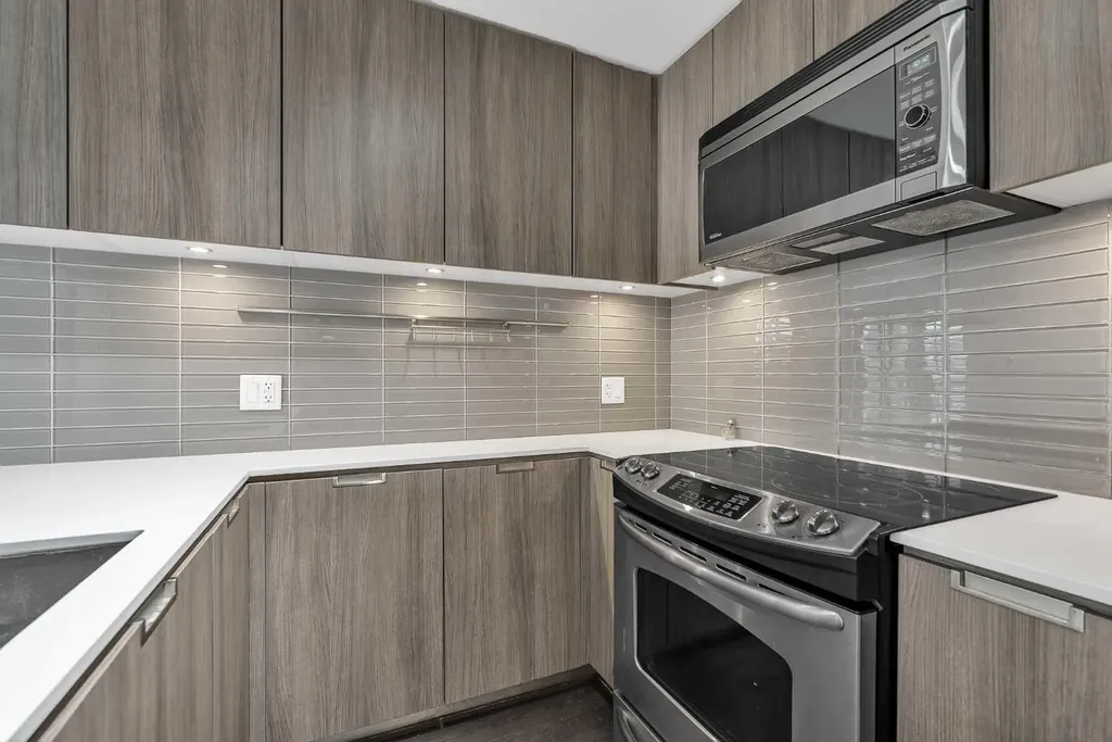 626 14 Avenue SW Calgary AB T2R 0X4