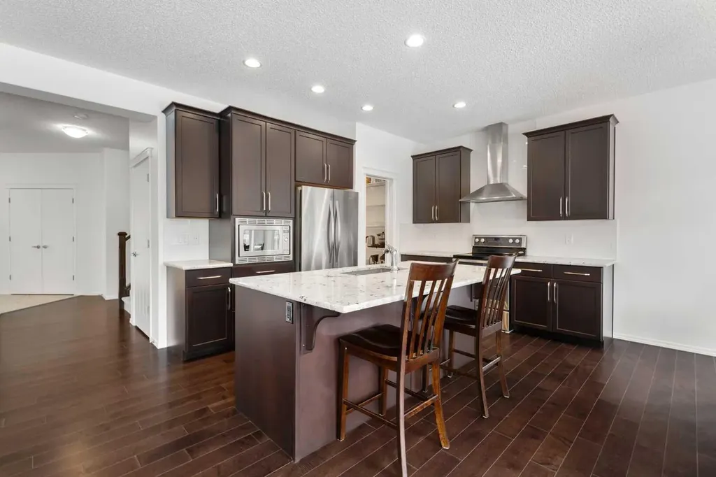 182 Auburn Sound Close SE Calgary AB T3M 0H8