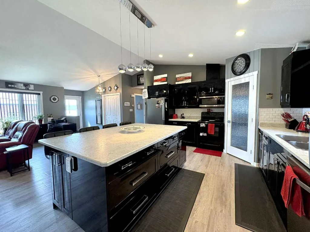 346, 14579 Twp Road 690 Lac La Biche AB T0A 2C0