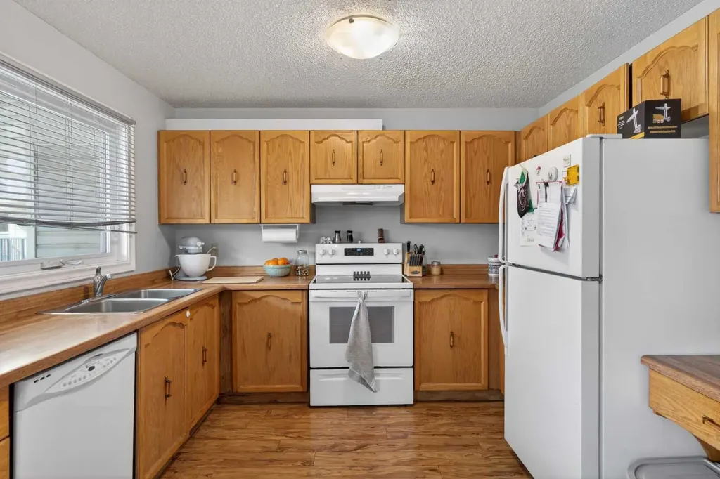 53 Millrise Lane SW Calgary AB T2Y 2C4