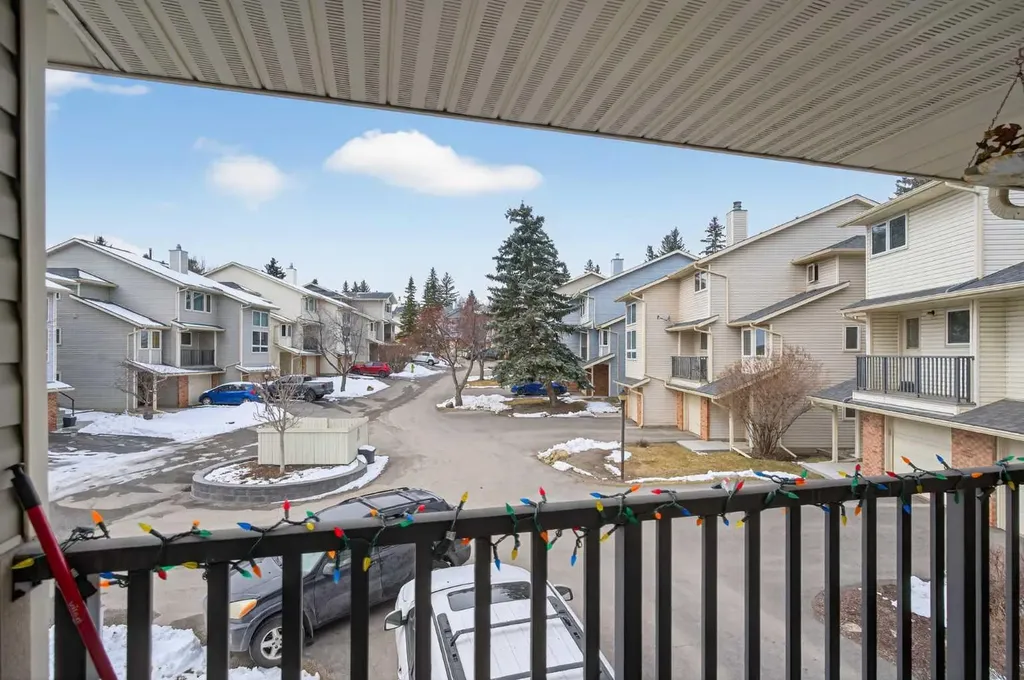 53 Millrise Lane SW Calgary AB T2Y 2C4