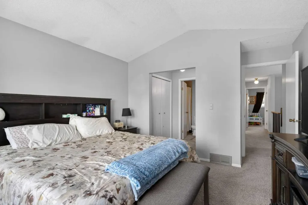 53 Millrise Lane SW Calgary AB T2Y 2C4