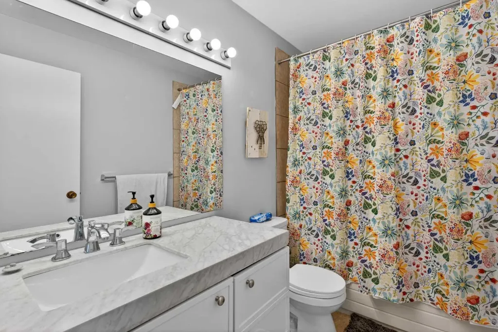 53 Millrise Lane SW Calgary AB T2Y 2C4