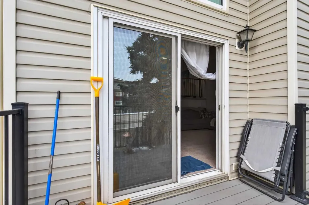 53 Millrise Lane SW Calgary AB T2Y 2C4