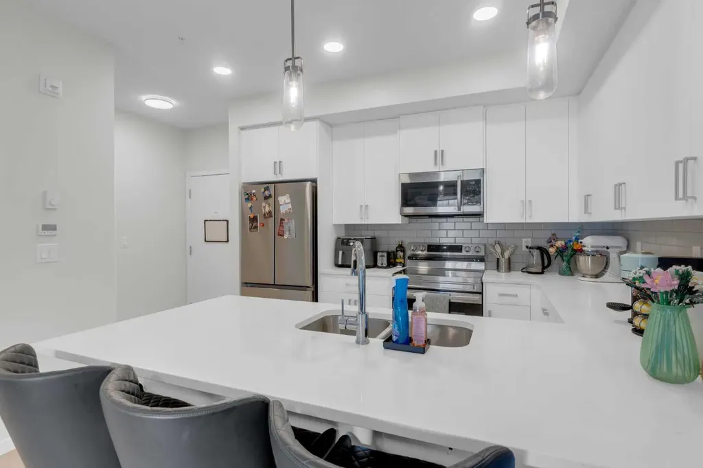 33 Carringham Gate NW Calgary AB T3P 2H6