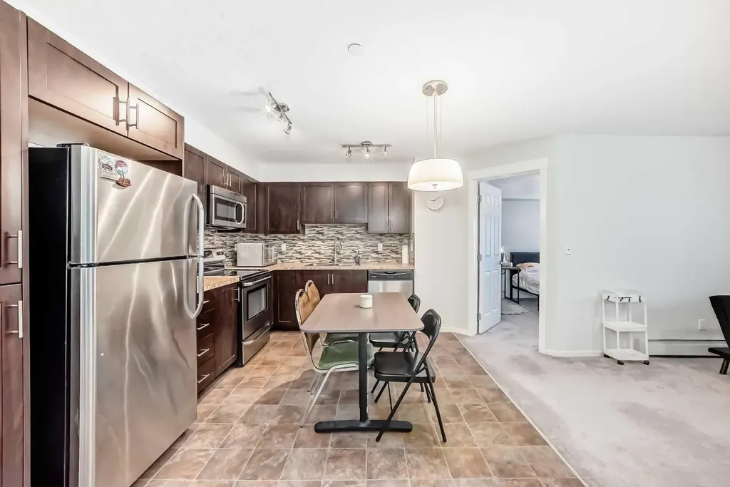 279 Copperpond Common SE Calgary AB T2Z 1J5
