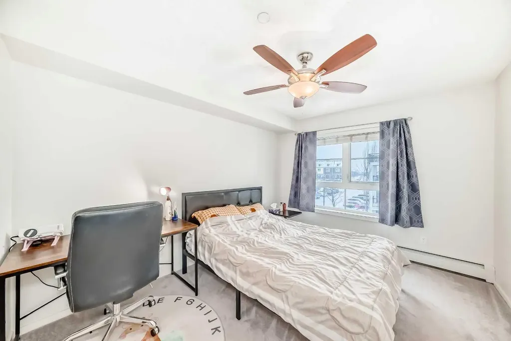 279 Copperpond Common SE Calgary AB T2Z 1J5
