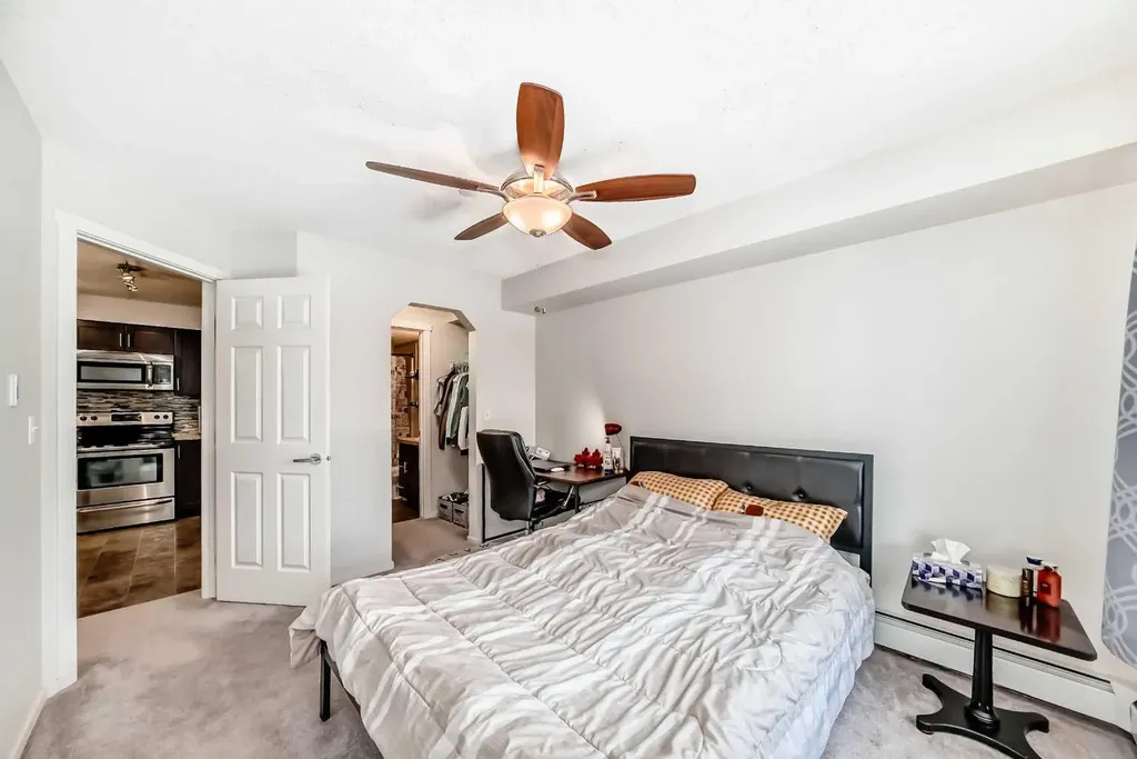 279 Copperpond Common SE Calgary AB T2Z 1J5