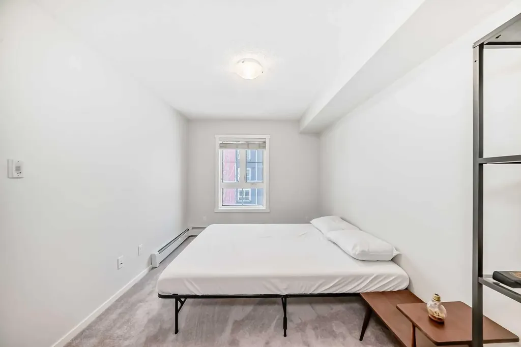 279 Copperpond Common SE Calgary AB T2Z 1J5