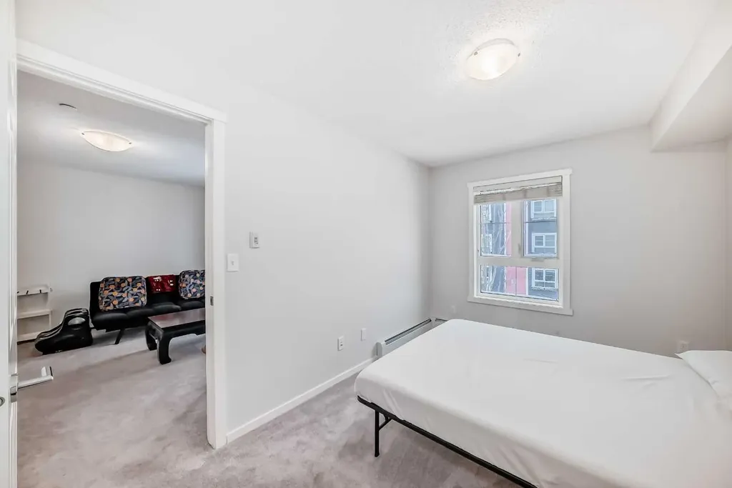 279 Copperpond Common SE Calgary AB T2Z 1J5