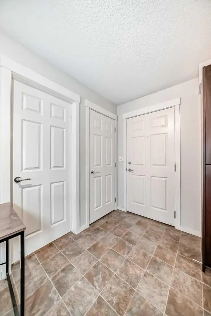 279 Copperpond Common SE Calgary AB T2Z 1J5
