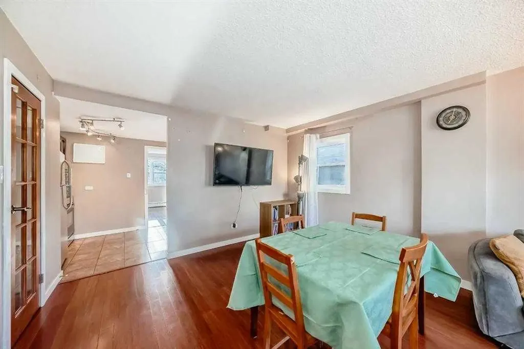 3511 15 Street SW Calgary AB T2T 4A4