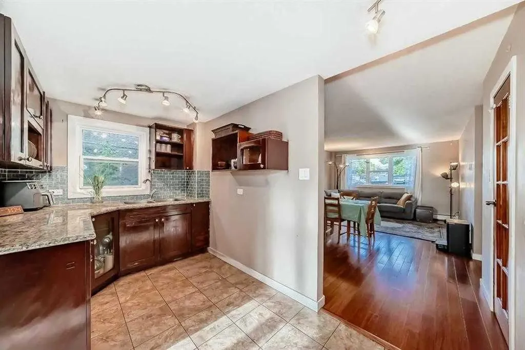3511 15 Street SW Calgary AB T2T 4A4