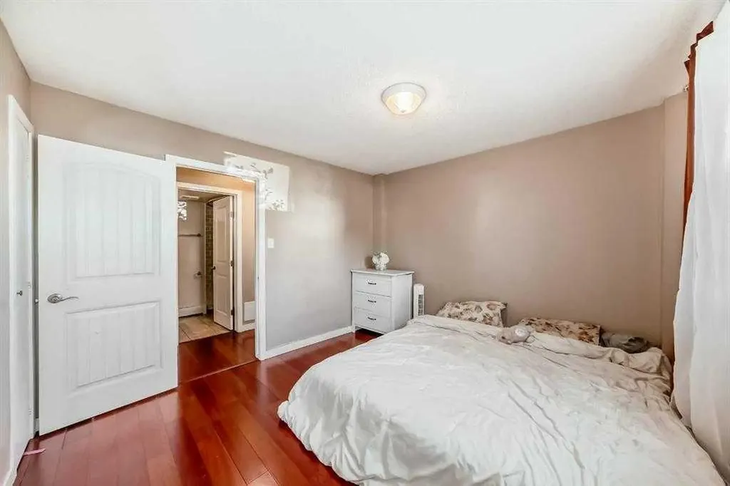 3511 15 Street SW Calgary AB T2T 4A4