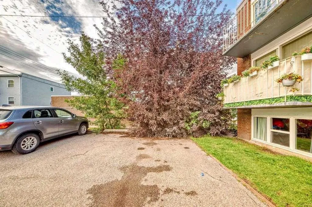 3511 15 Street SW Calgary AB T2T 4A4