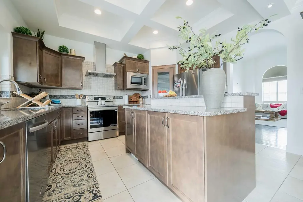 8649 118 Avenue Grande Prairie AB T8X 0H4