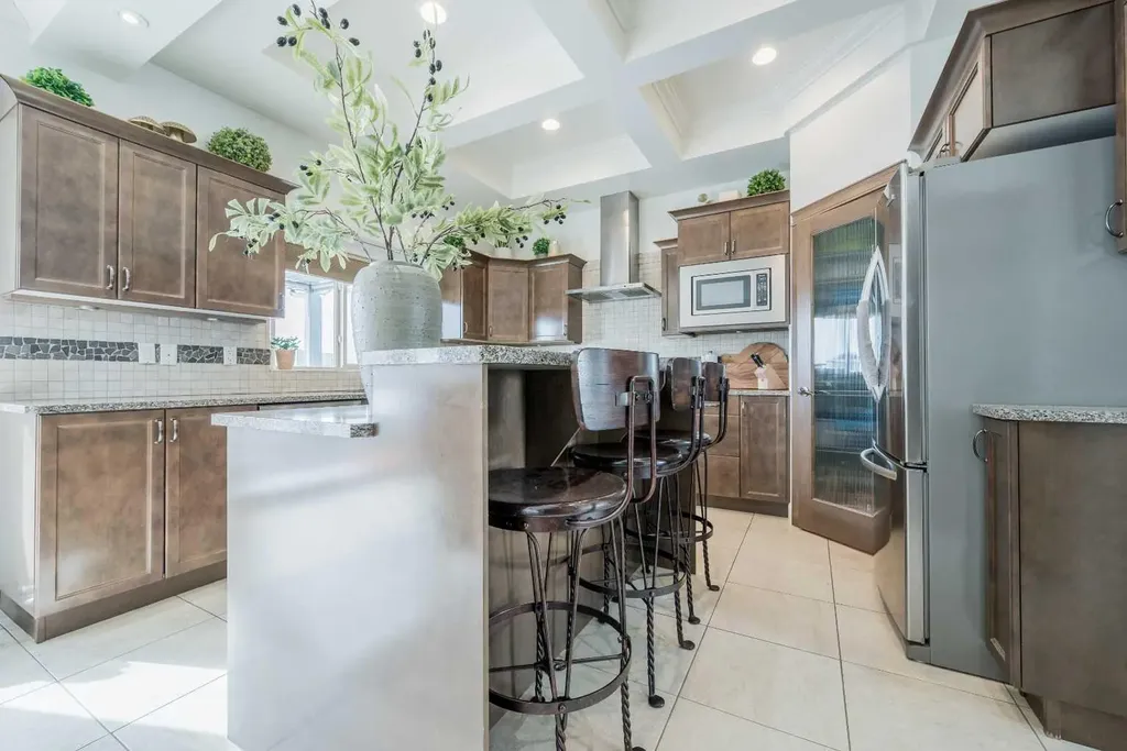 8649 118 Avenue Grande Prairie AB T8X 0H4