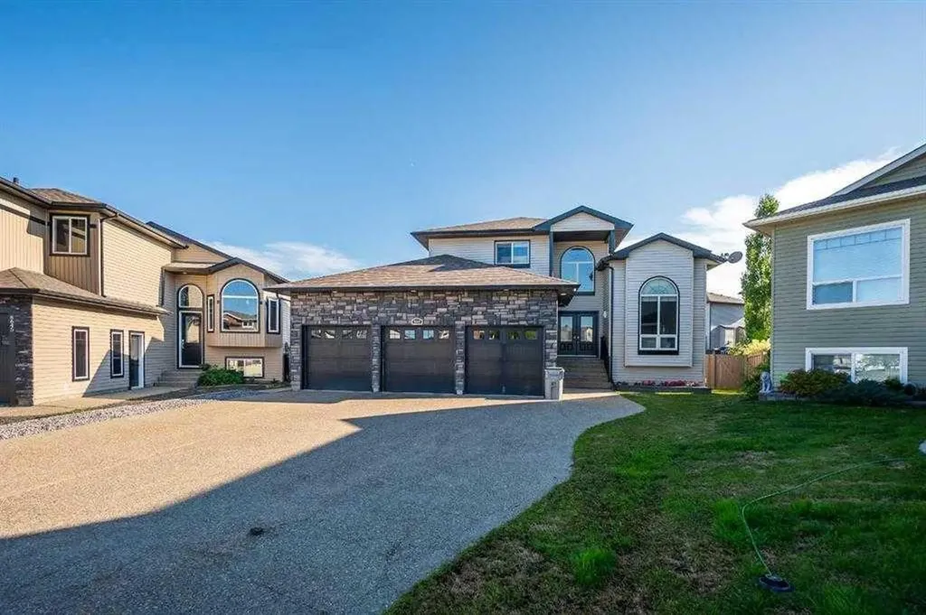 8649 118 Avenue Grande Prairie AB T8X 0H4