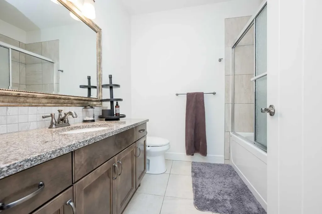 8649 118 Avenue Grande Prairie AB T8X 0H4
