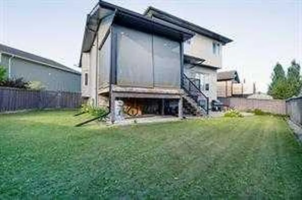 8649 118 Avenue Grande Prairie AB T8X 0H4