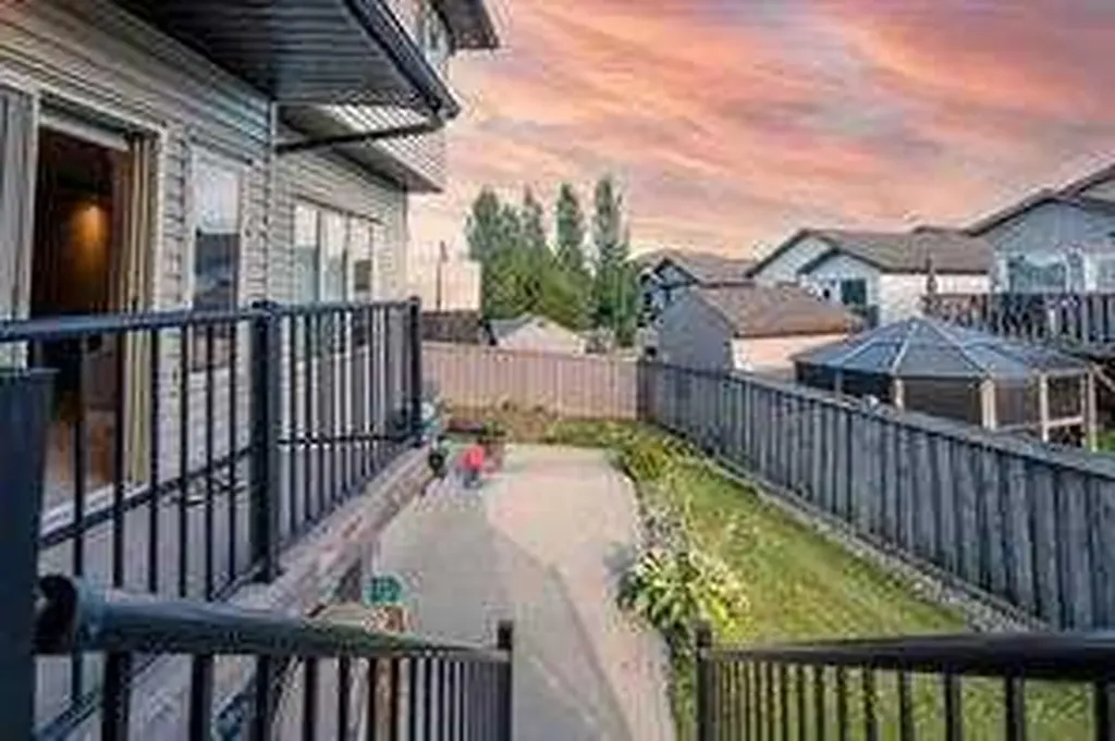 8649 118 Avenue Grande Prairie AB T8X 0H4