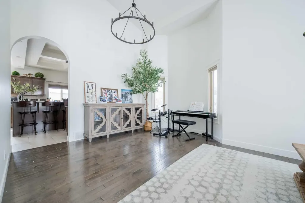 8649 118 Avenue Grande Prairie AB T8X 0H4
