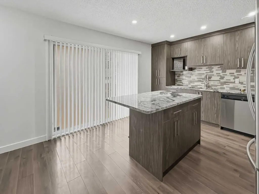 263 Doverview Crescent SE Calgary AB T2B1Y7
