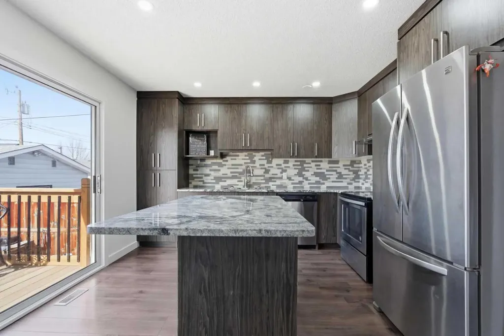 263 Doverview Crescent SE Calgary AB T2B1Y7