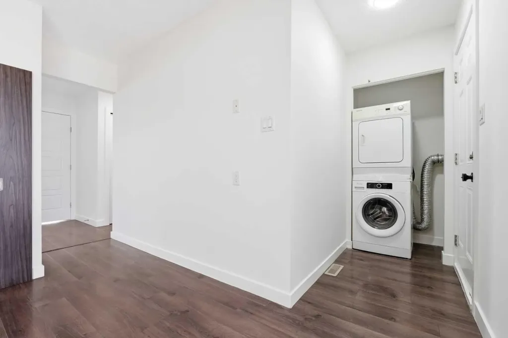 263 Doverview Crescent SE Calgary AB T2B1Y7