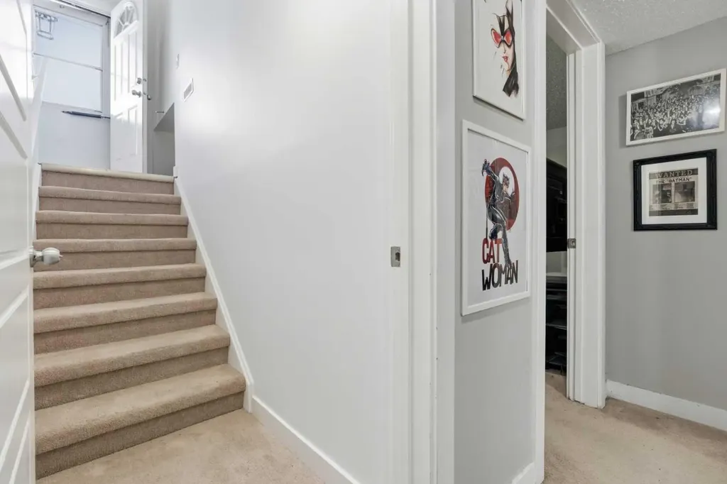 263 Doverview Crescent SE Calgary AB T2B1Y7