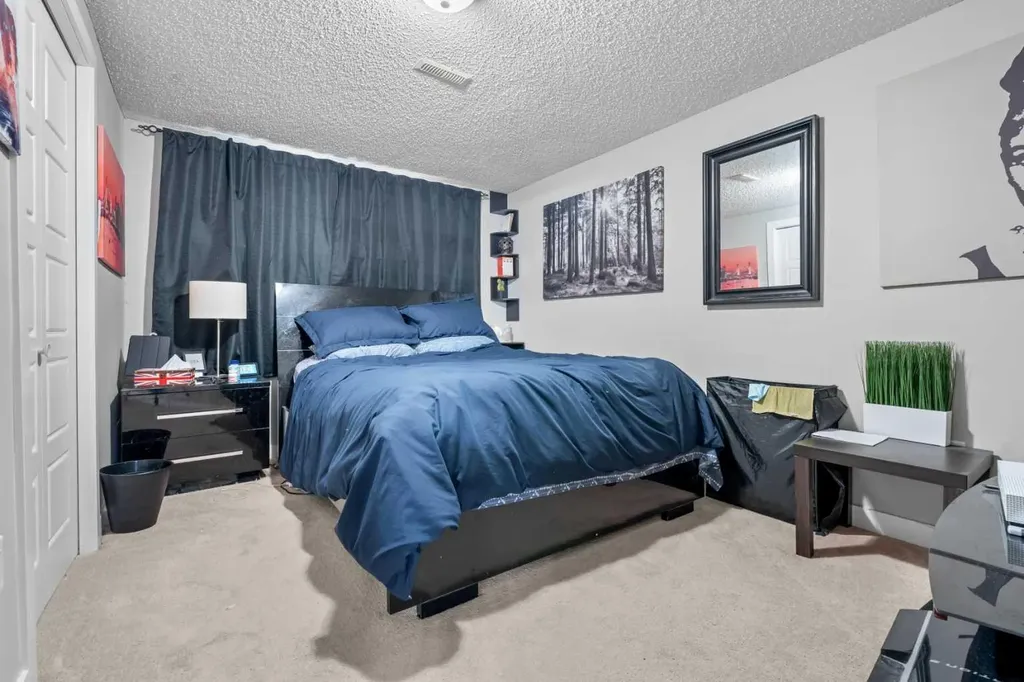 263 Doverview Crescent SE Calgary AB T2B1Y7
