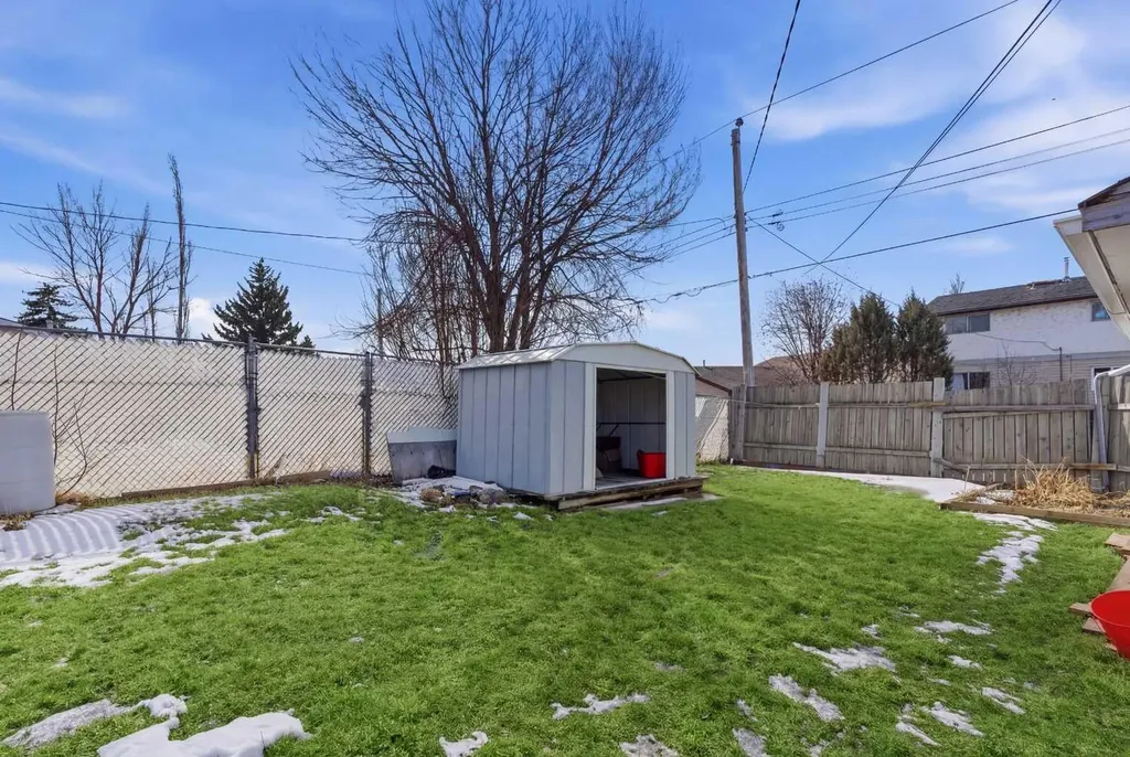 263 Doverview Crescent SE Calgary AB T2B1Y7