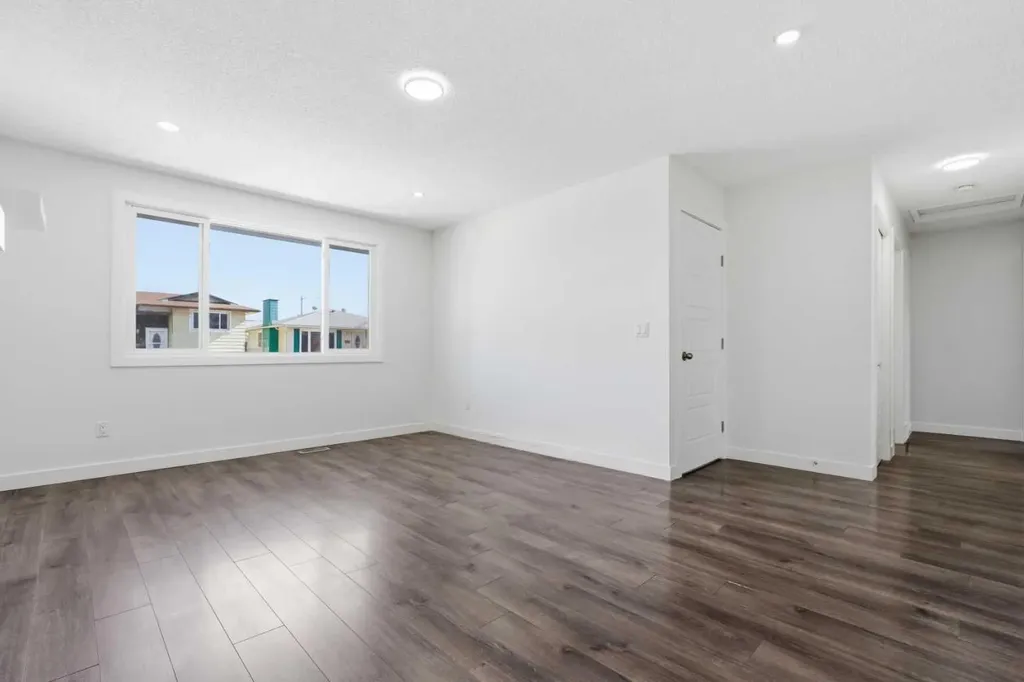 263 Doverview Crescent SE Calgary AB T2B1Y7