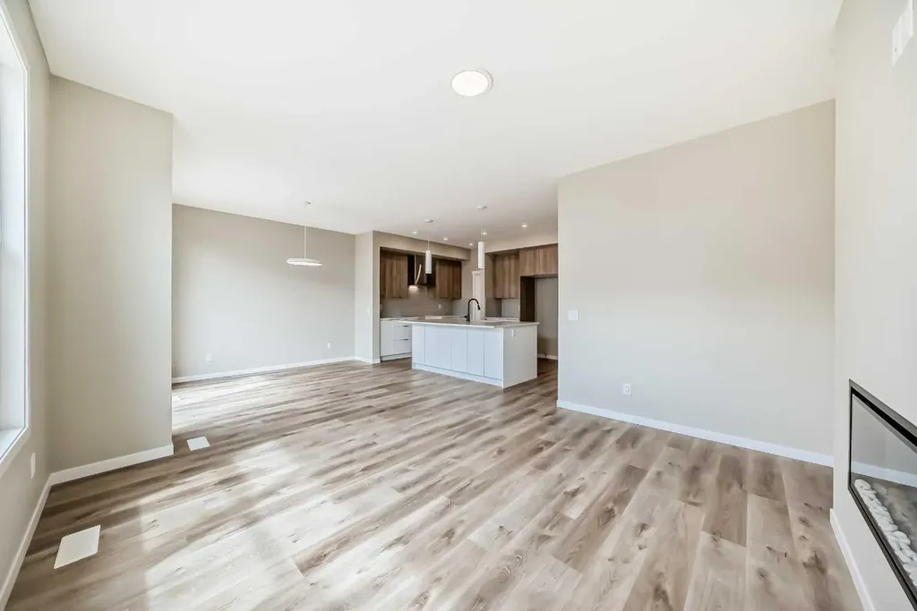 1085 Sawgrass Link NW Airdrie AB T4B5V2