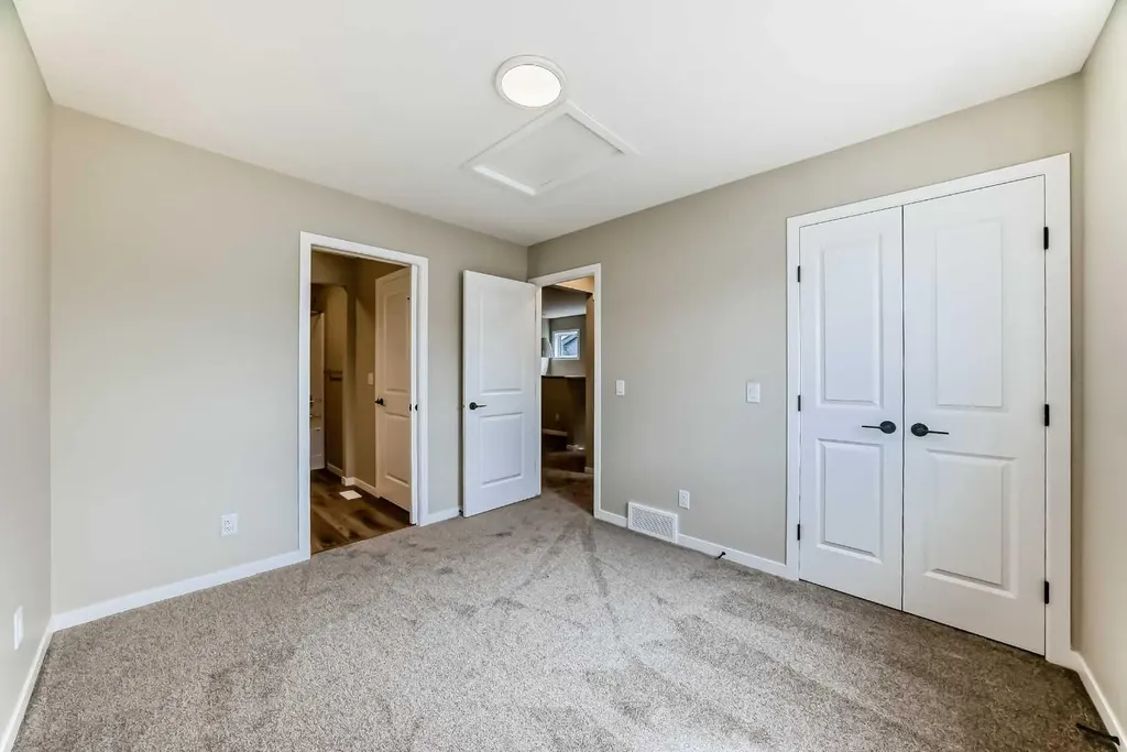 1085 Sawgrass Link NW Airdrie AB T4B5V2