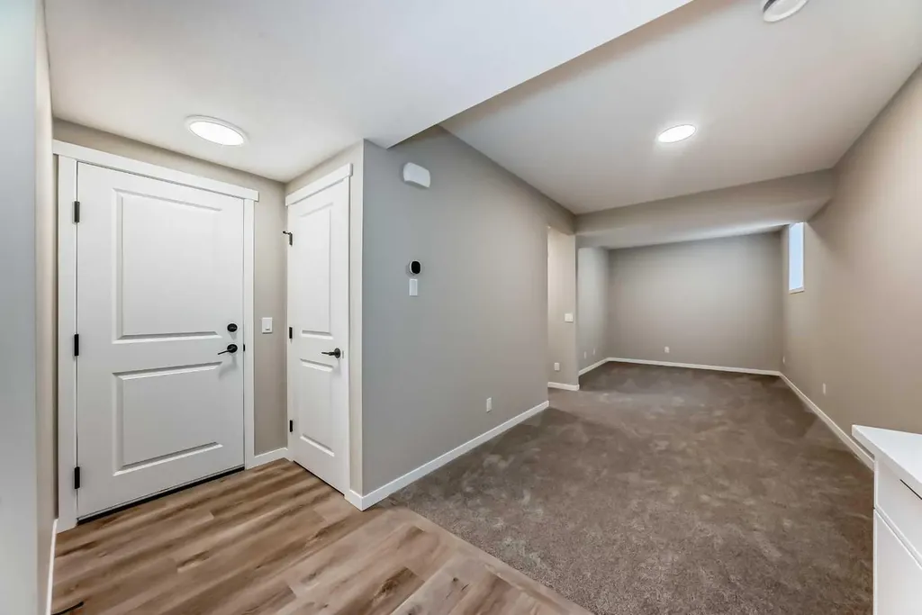 1085 Sawgrass Link NW Airdrie AB T4B5V2