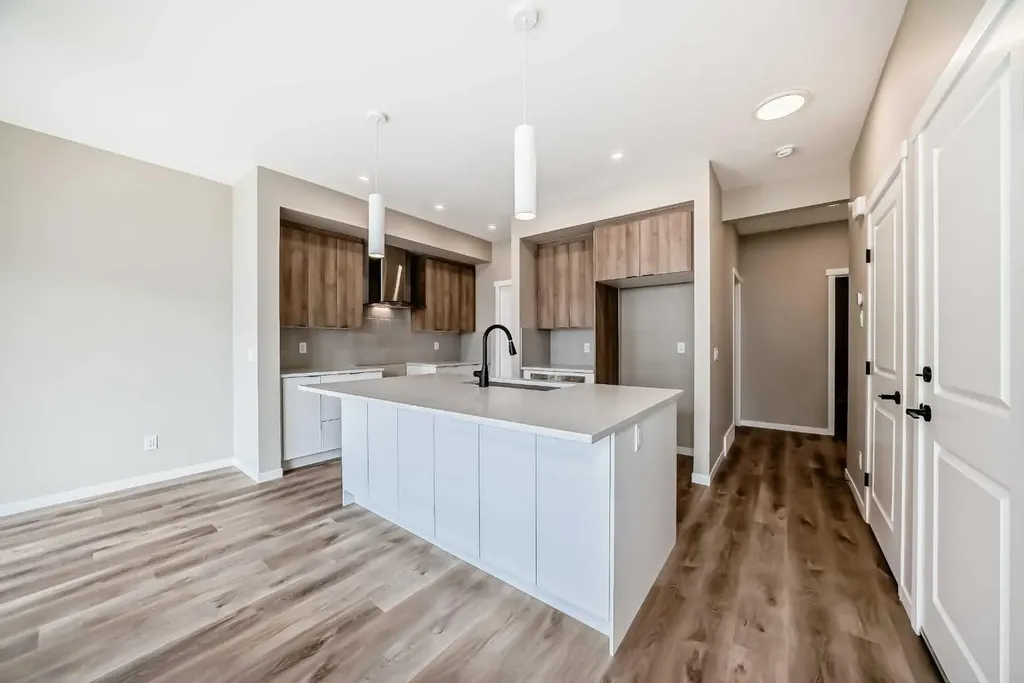 1085 Sawgrass Link NW Airdrie AB T4B5V2
