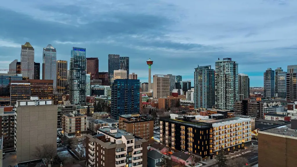 310 15 Avenue SW Calgary AB T2R 1S9