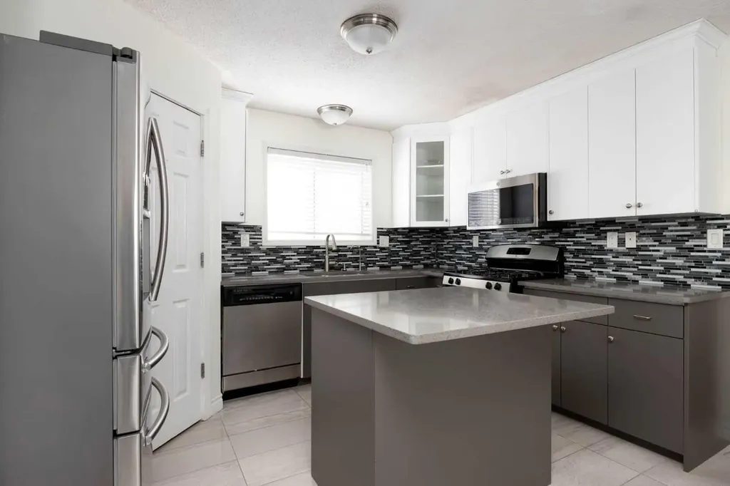 129 Lightbown Way Fort Mcmurray AB T9K 2R1
