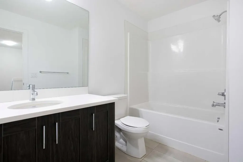 438 Copperstone Manor SE Calgary AB T2Z 5G4